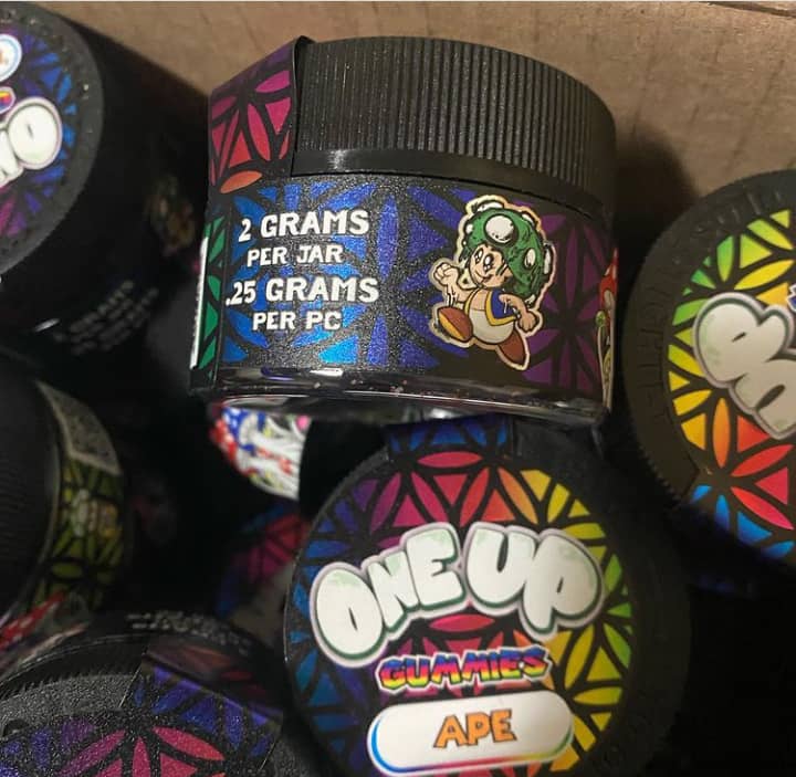psilocybin-gummies-in-jars.jpeg
